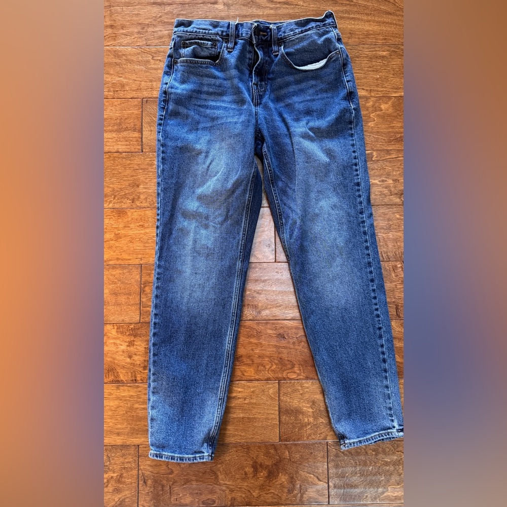 Old Navy Men's Athletic Taper Jeans in Deep Blue